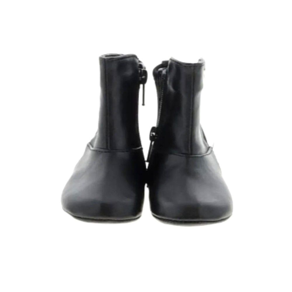 Stuart Weitzman Baby 50/50 Silver Heart Black Zip Up Booties USA Size 2 NWOT.